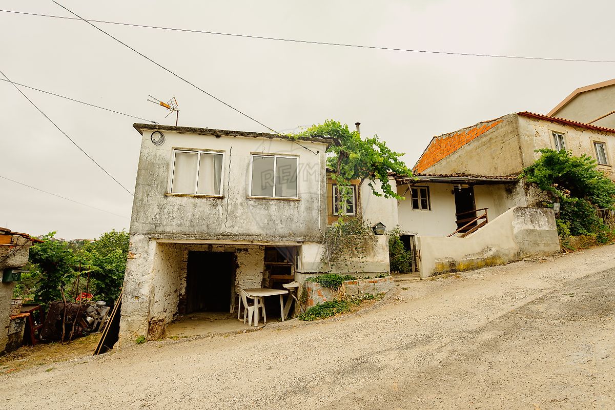 Moradia - São Martinho da Cortiça, Arganil, Coimbra