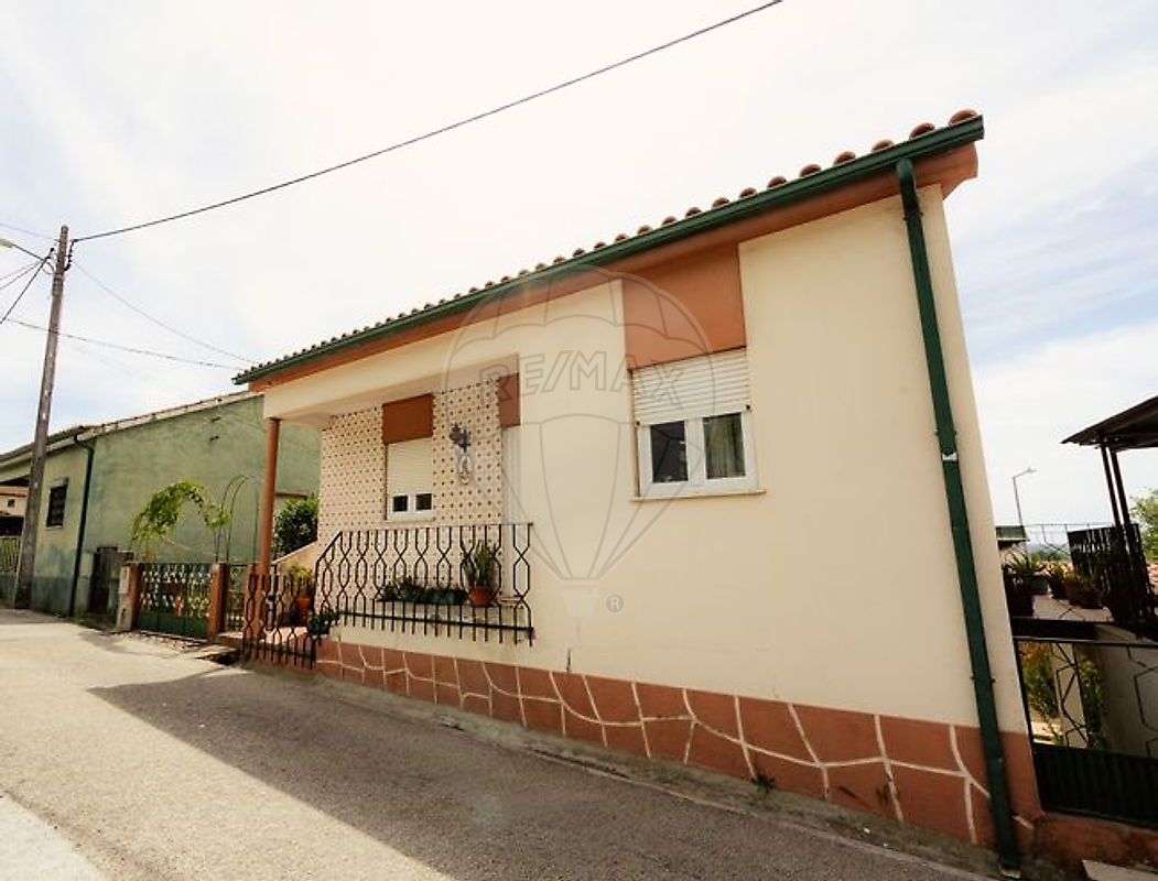 Moradia T4 à venda em Coimbra