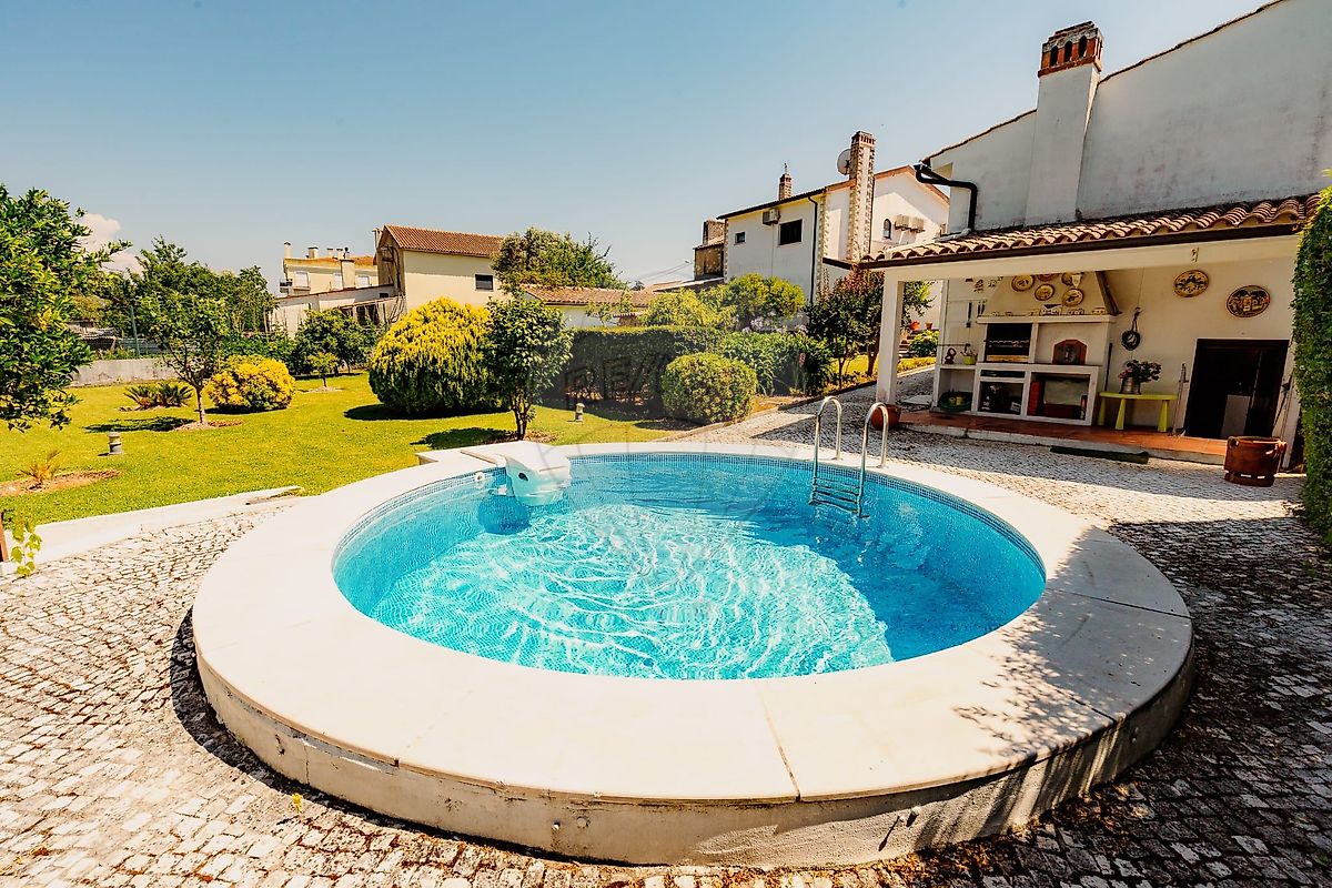 Moradia T5 em Alfarelos, €365.000