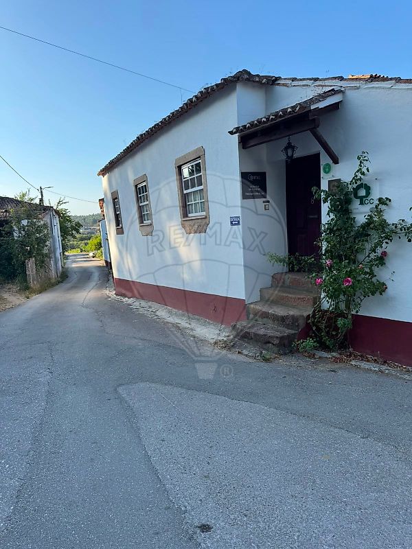 Apartamento T2 à venda em Lousã