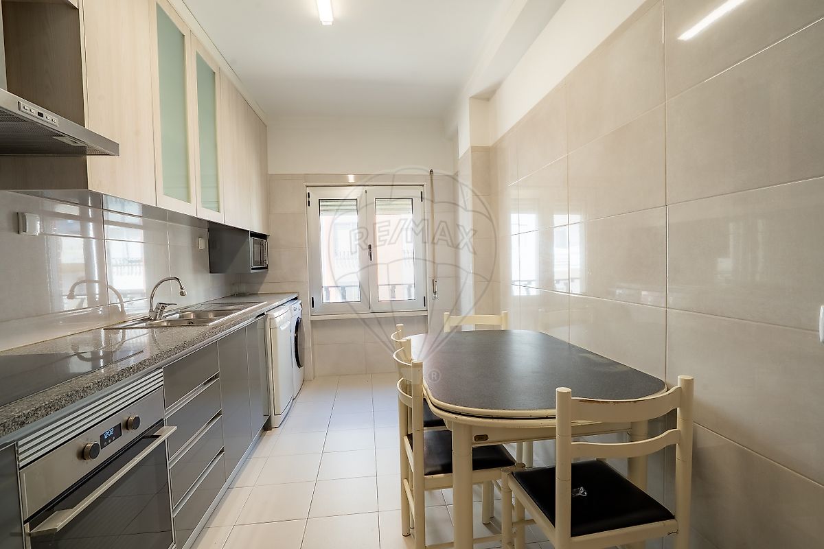 Apartamento T2 à venda em Coimbra (Sé Nova, Santa Cruz, Almedina e São Bartolomeu), Coimbra — foto 4