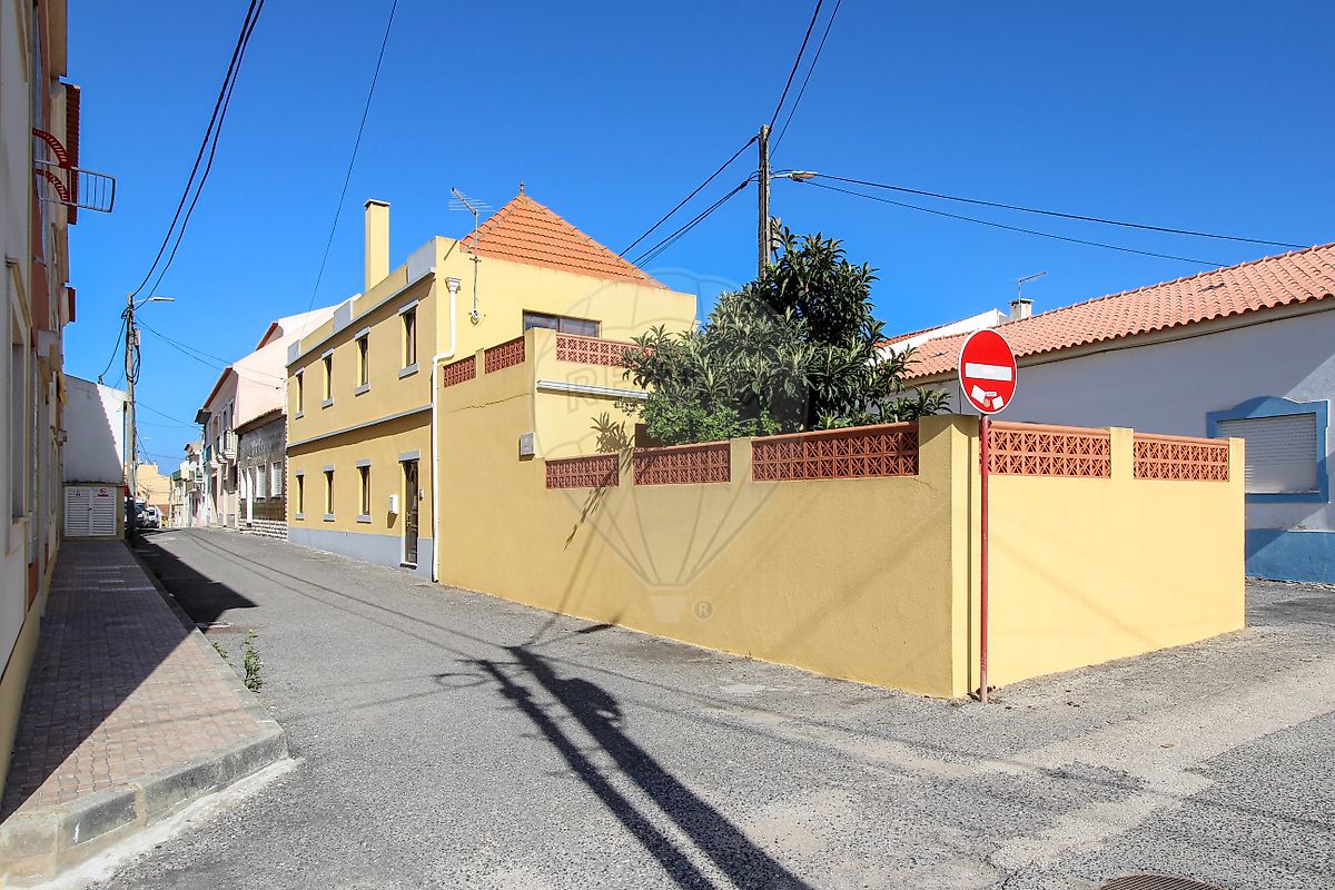Moradia T4 para arrendar em Peniche