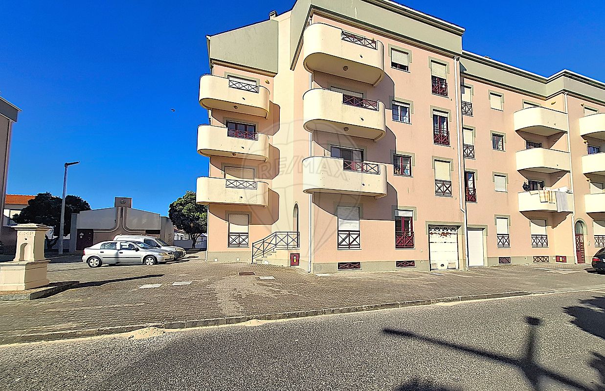 Apartamento T2 à venda em Peniche