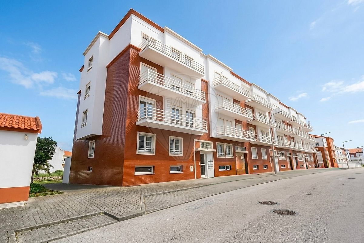 Apartamento T3 à venda em Peniche