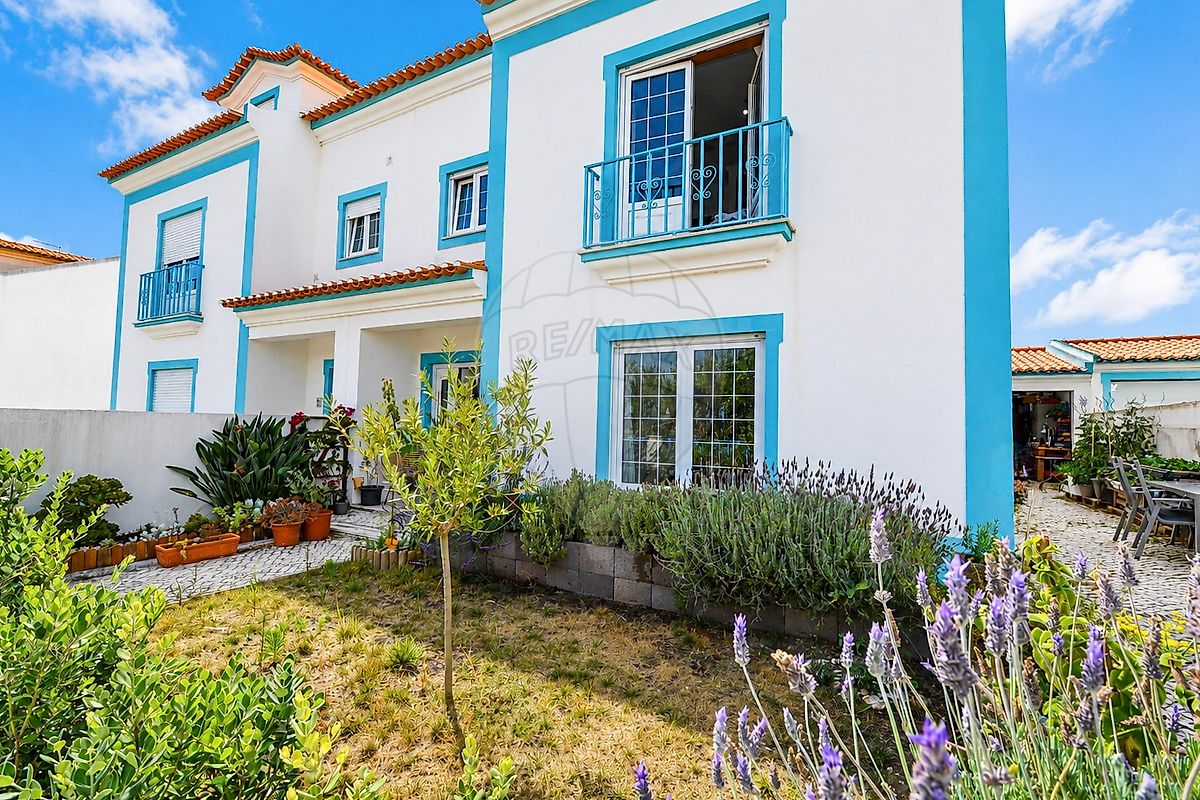 Apartamento T3 à venda em Peniche