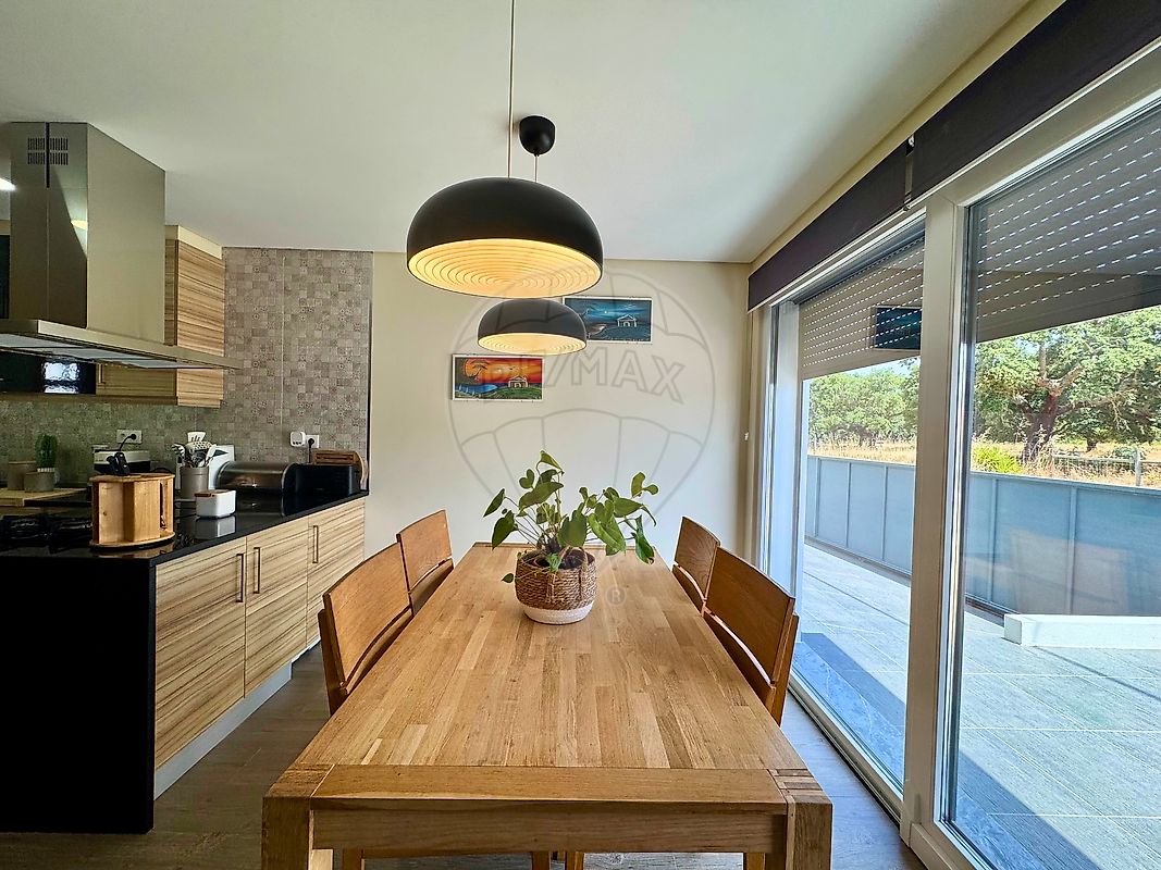 listing 123991240-2 picture-0