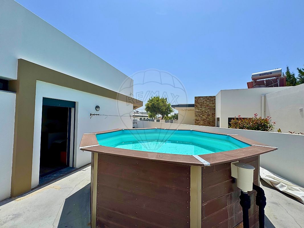 listing 123991240-2 picture-0