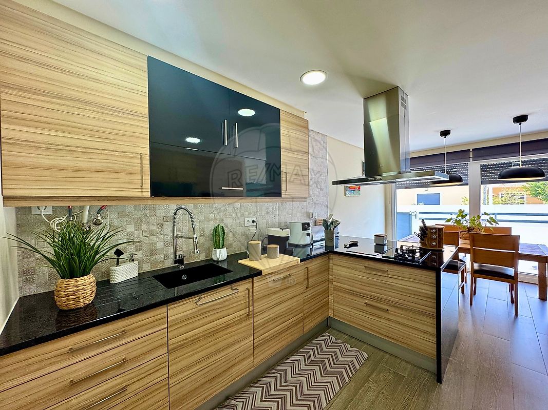 listing 123991240-2 picture-0
