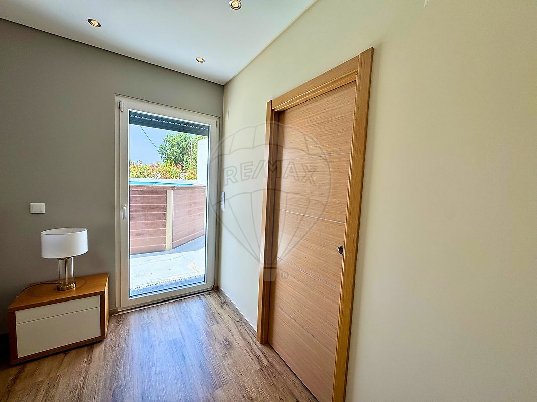 listing 123991240-2 picture-0