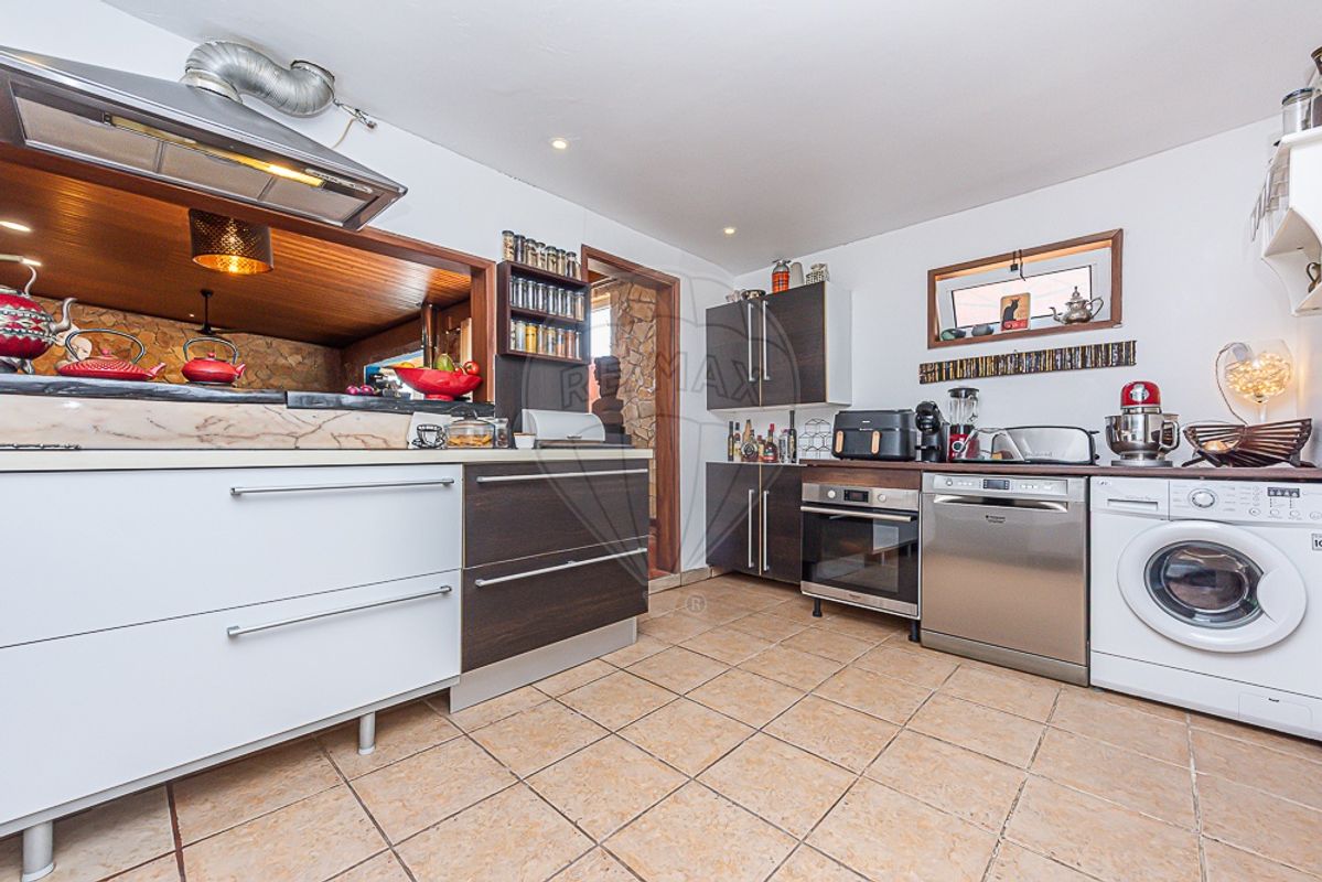 listing 123991021-104 picture-0