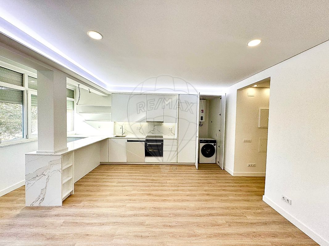 Apartamento T2 à venda em Setúbal