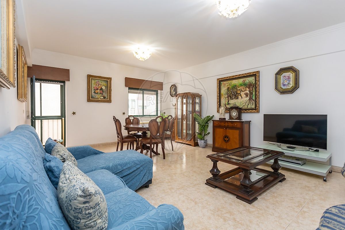 Apartamento T4 à venda em Setúbal