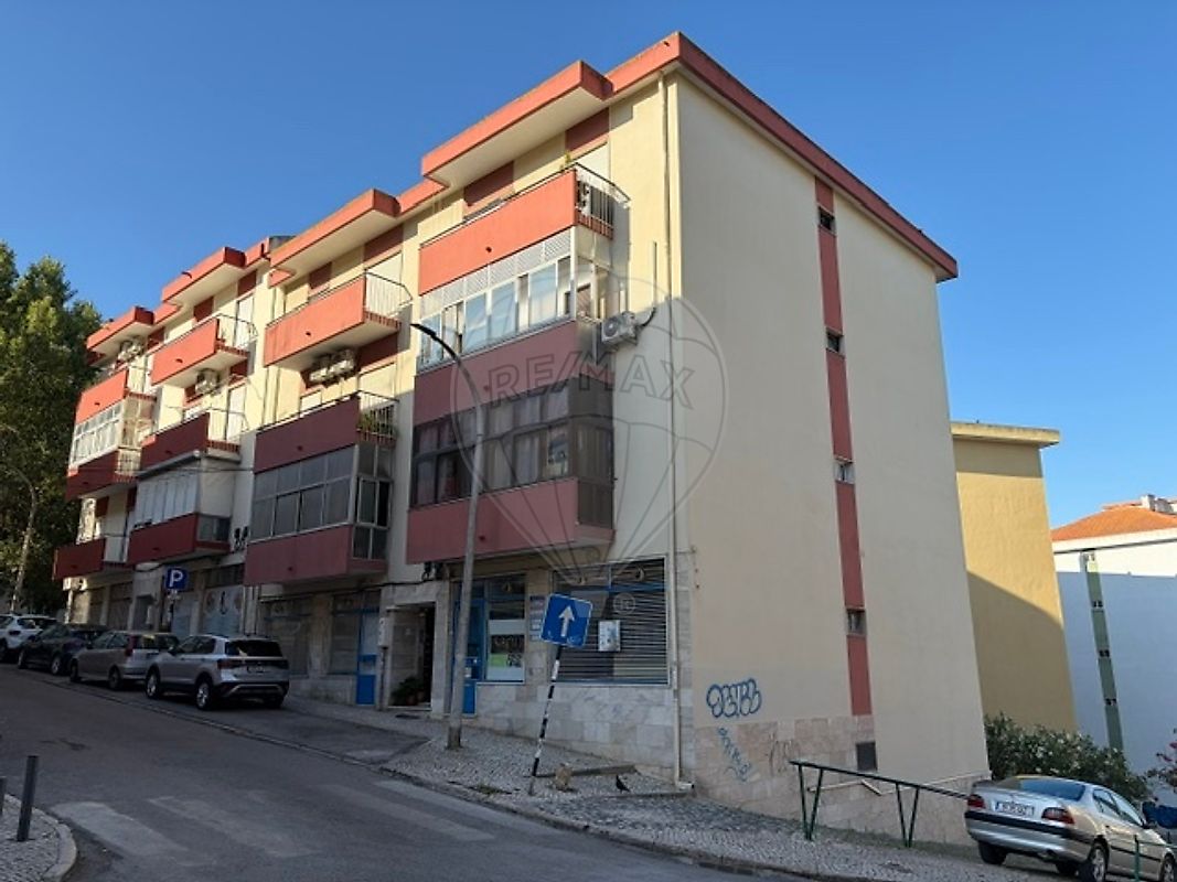 Apartamento T3 à venda em Barreiro