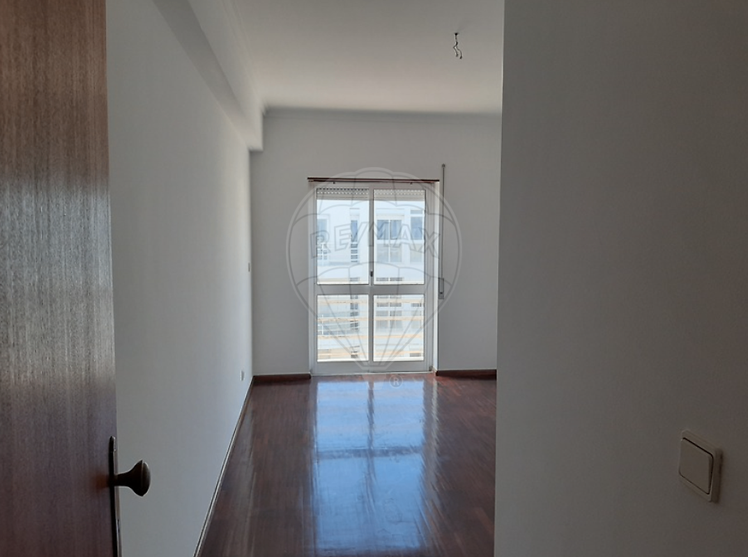 Apartamento T3 à venda em Charneca de Caparica e Sobreda, Almada — foto 15