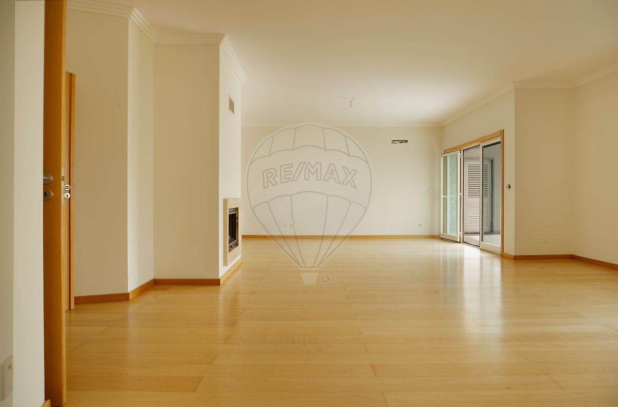Apartamento T3 à venda em Oeiras