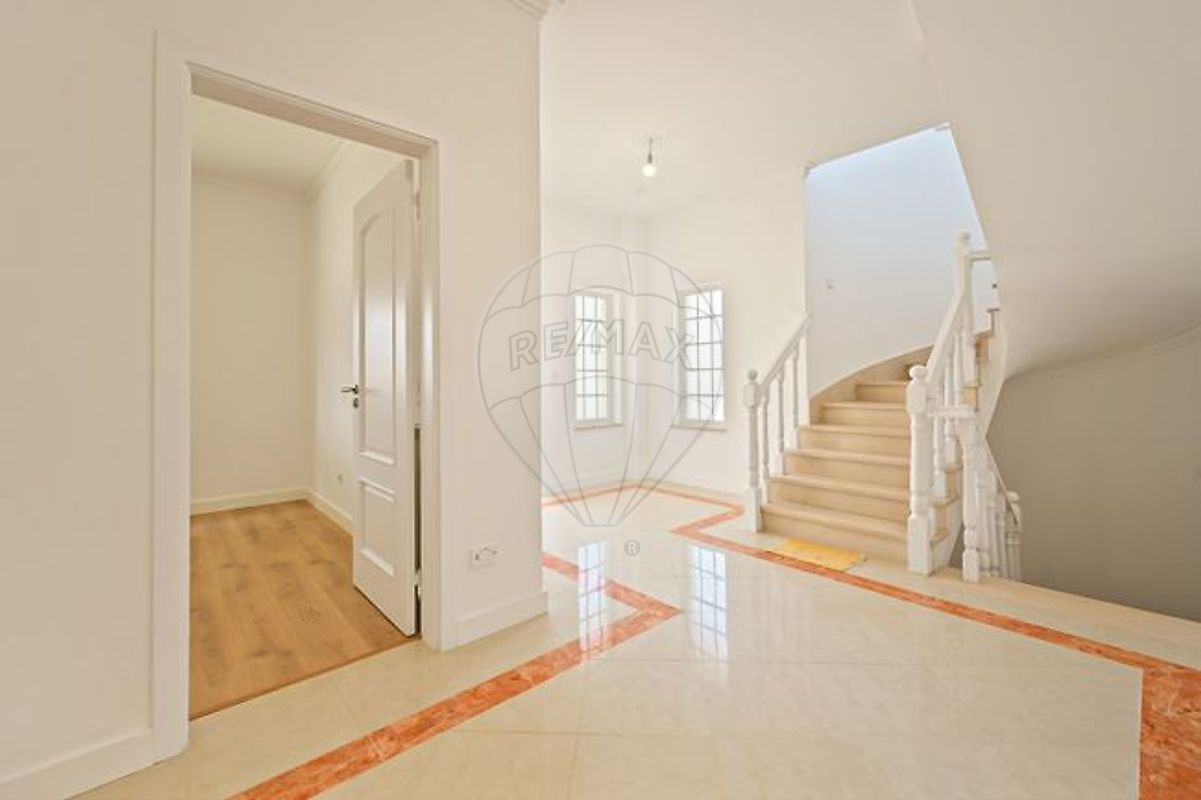 listing 124031296-2 picture-0
