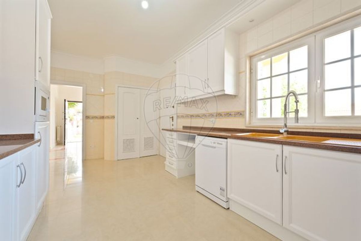 listing 124031296-2 picture-0