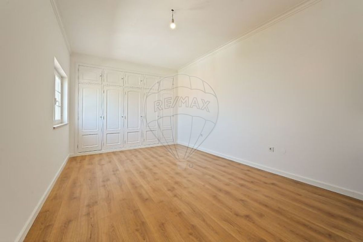 listing 124031296-2 picture-0