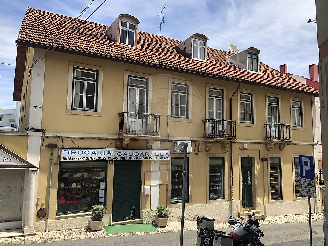 Moradia T14 à venda em Cascais