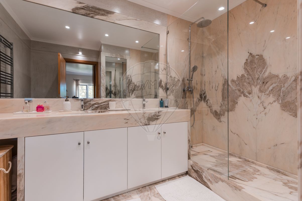 listing 124071243-17 picture-0