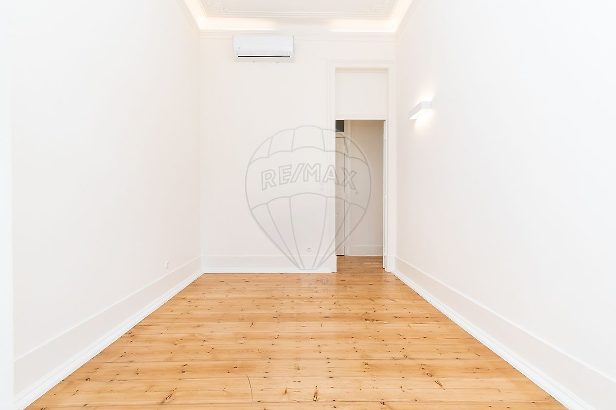 listing 124071231-152 picture-0