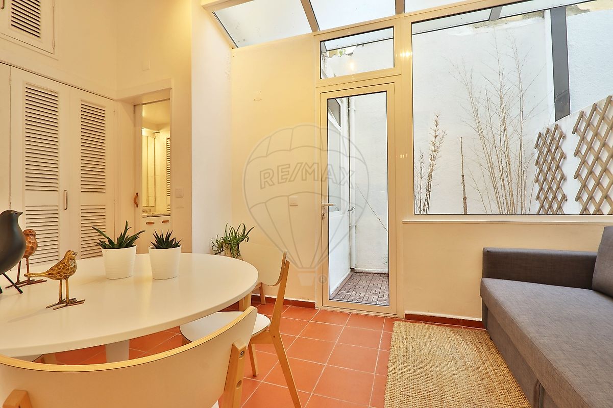 Apartamento T2 em Campo de Ourique 4
