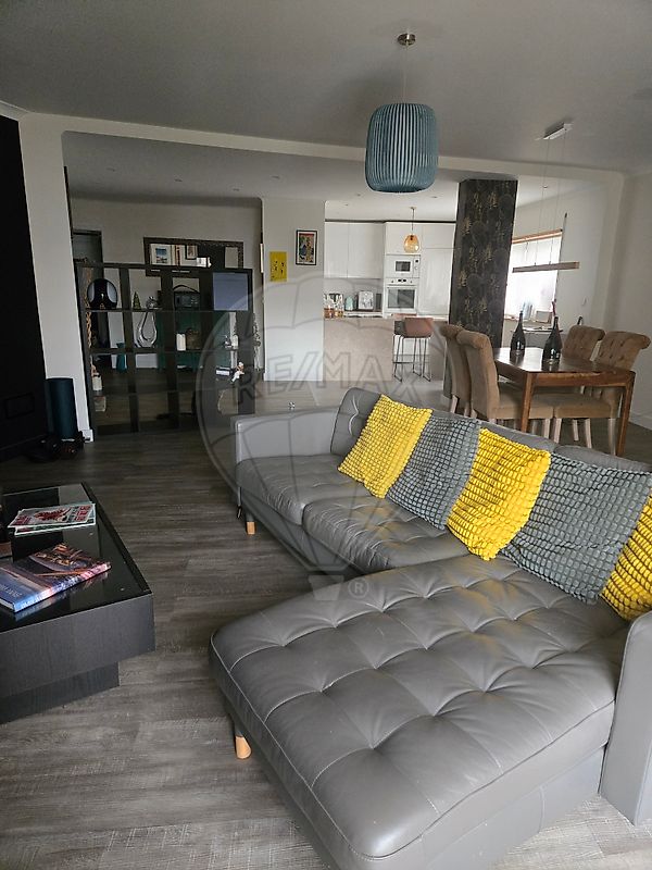 Apartamento T3 à venda em Sintra