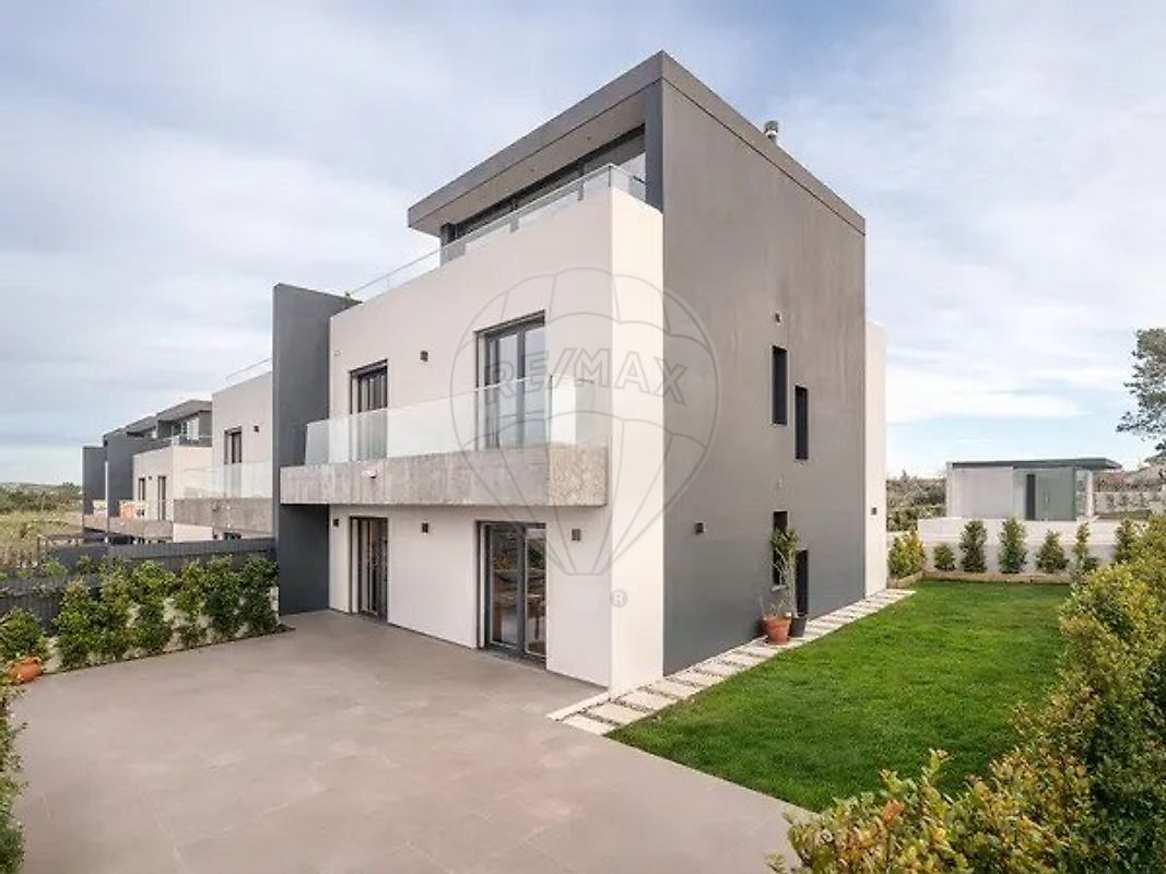 Moradia T4 à venda em Sintra