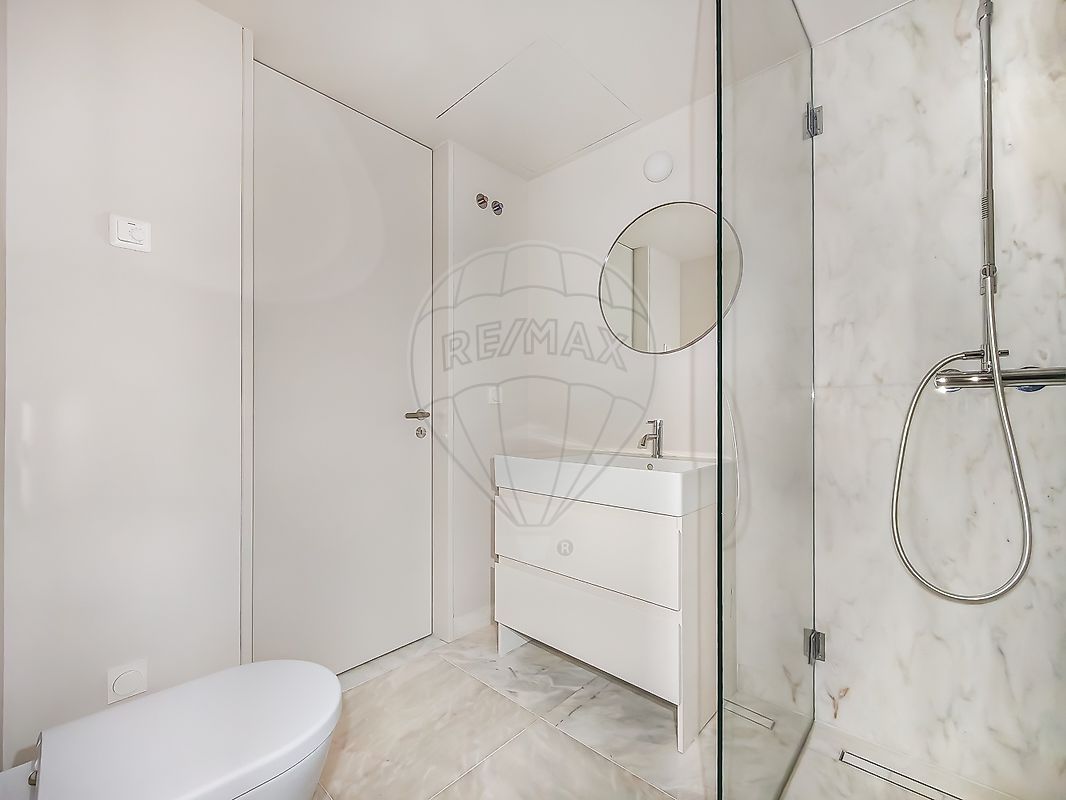 Apartamento T3 em Santo António 31