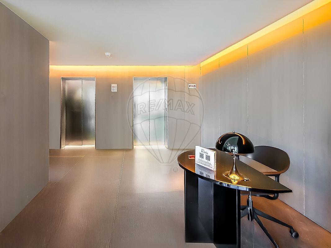 Apartamento T3 em Santo António 39