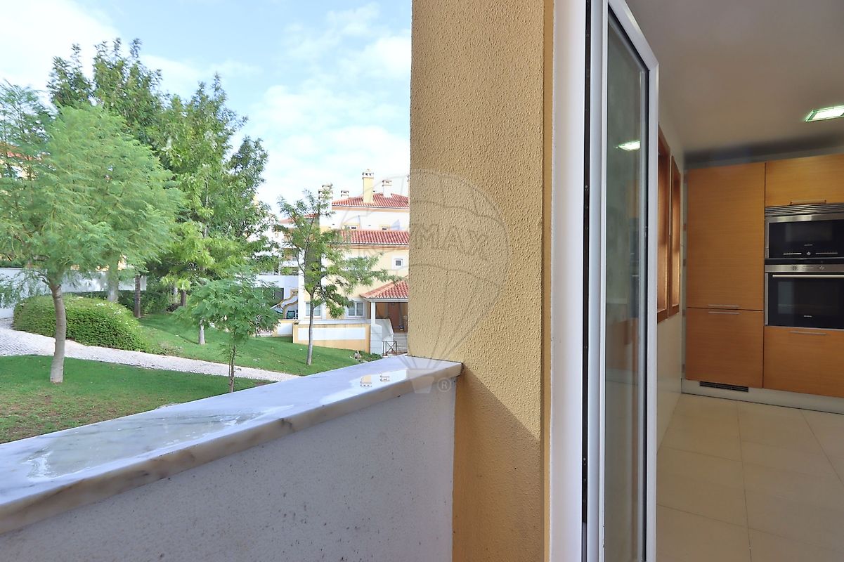 Apartamento T4 em Sintra (Santa Maria e São Miguel, São Martinho e São Pedro de Penaferrim) 16