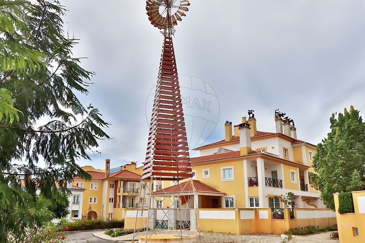 Apartamento T4 em Sintra (Santa Maria e São Miguel, São Martinho e São Pedro de Penaferrim) 42