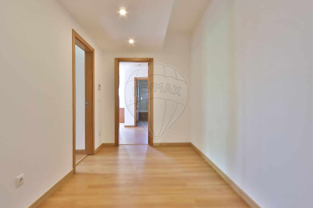 Apartamento T4 em Sintra (Santa Maria e São Miguel, São Martinho e São Pedro de Penaferrim) 33