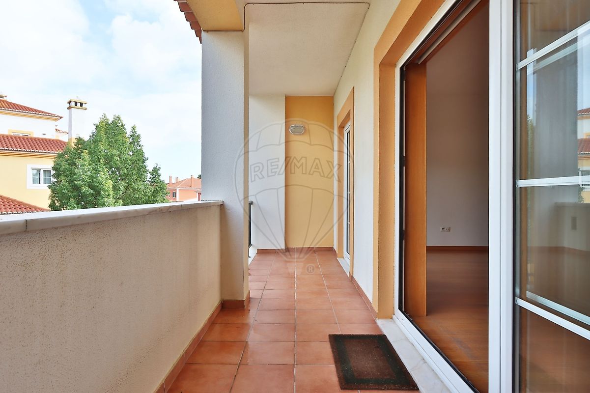 Apartamento T4 em Sintra (Santa Maria e São Miguel, São Martinho e São Pedro de Penaferrim) 8