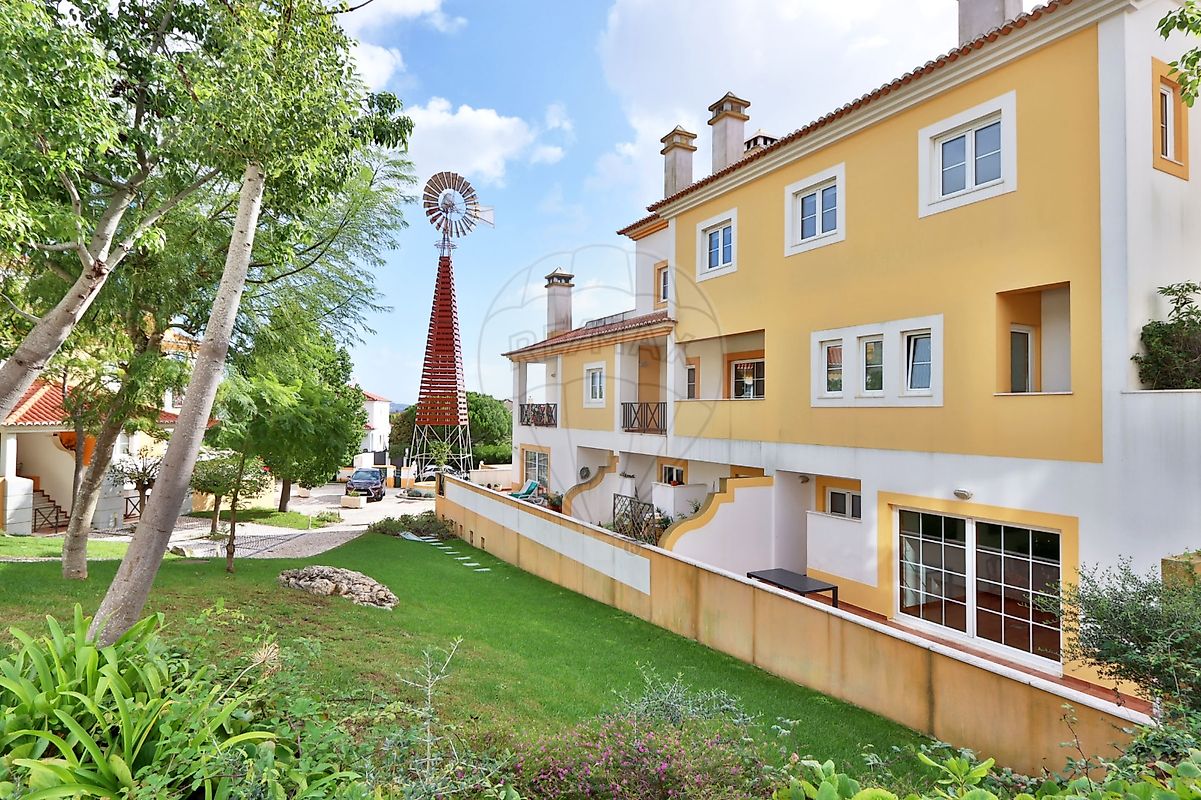 Apartamento T4 em Sintra (Santa Maria e São Miguel, São Martinho e São Pedro de Penaferrim) 3
