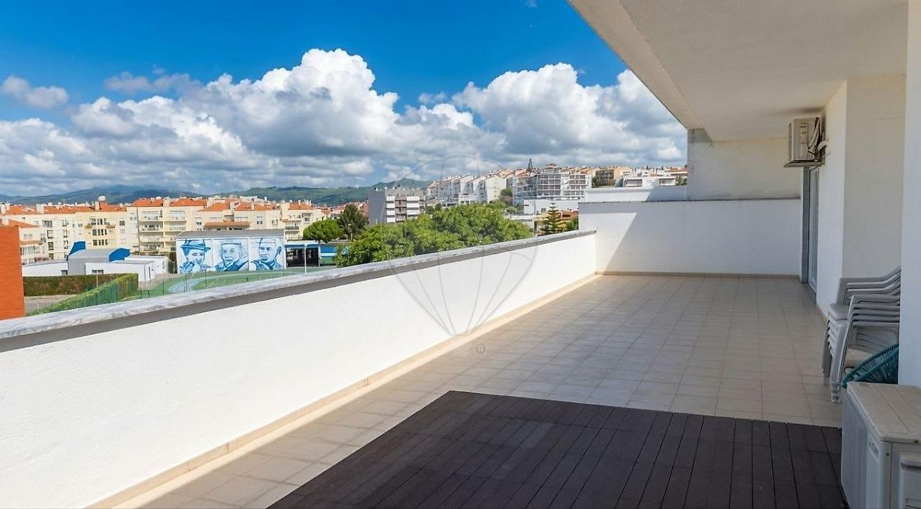 Apartamento T4 para arrendar em Cascais