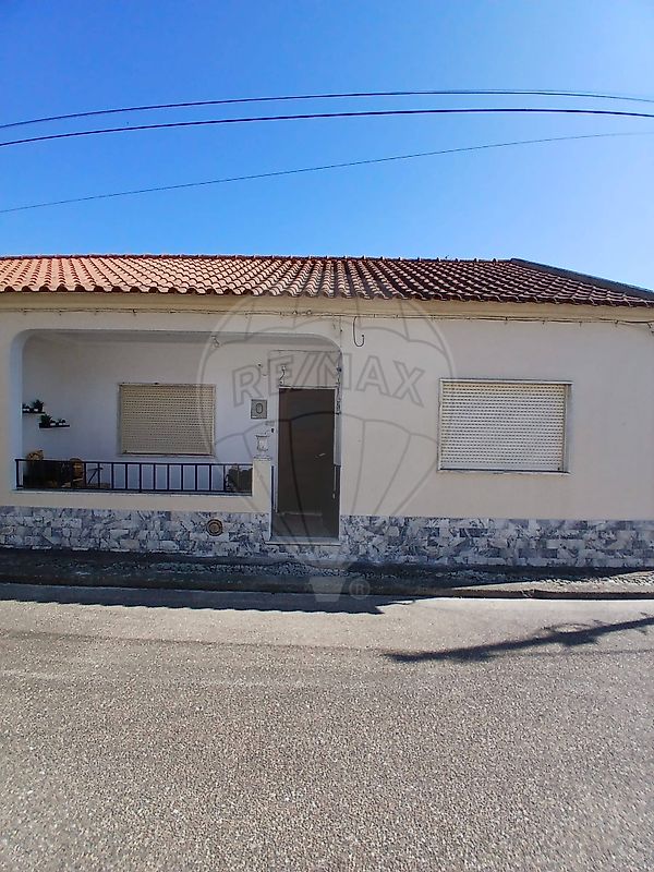 Moradia T2 para venda