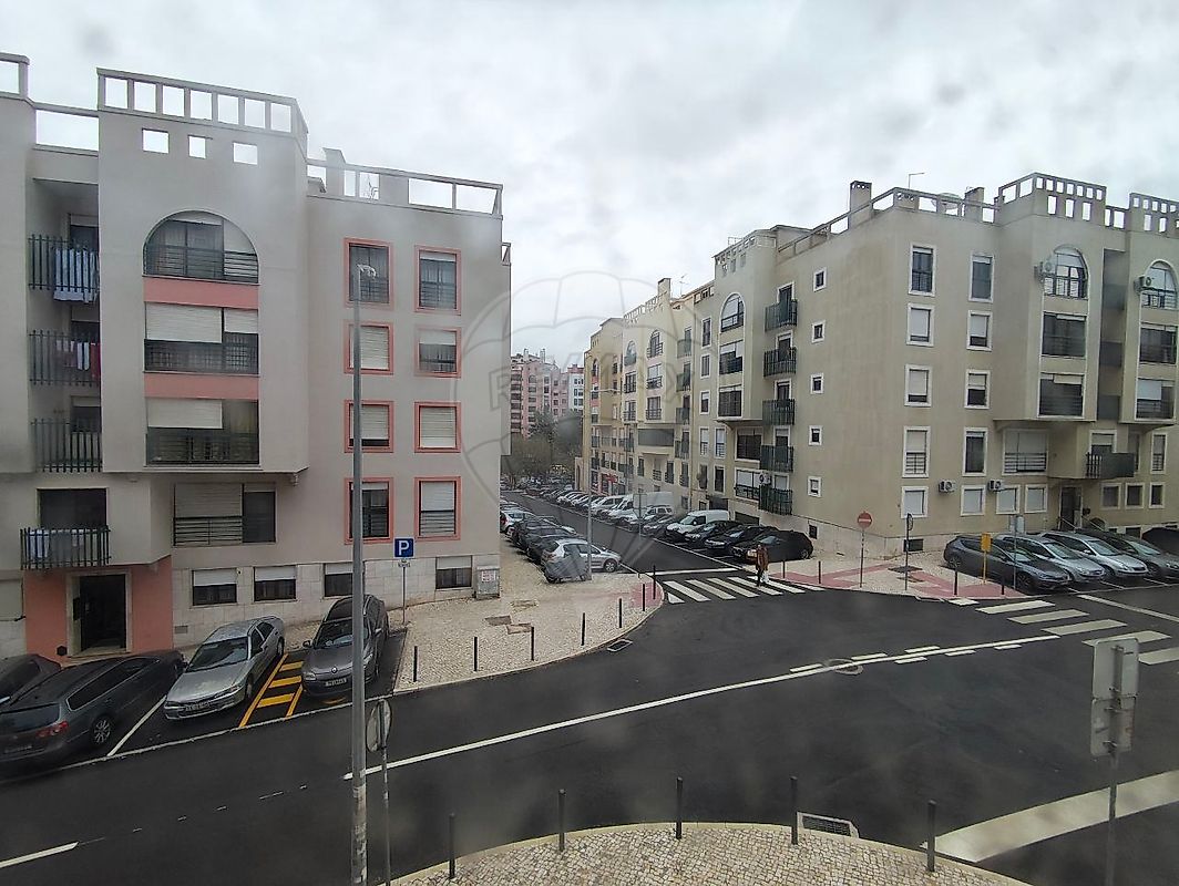 Apartamento T2 à venda em Sintra