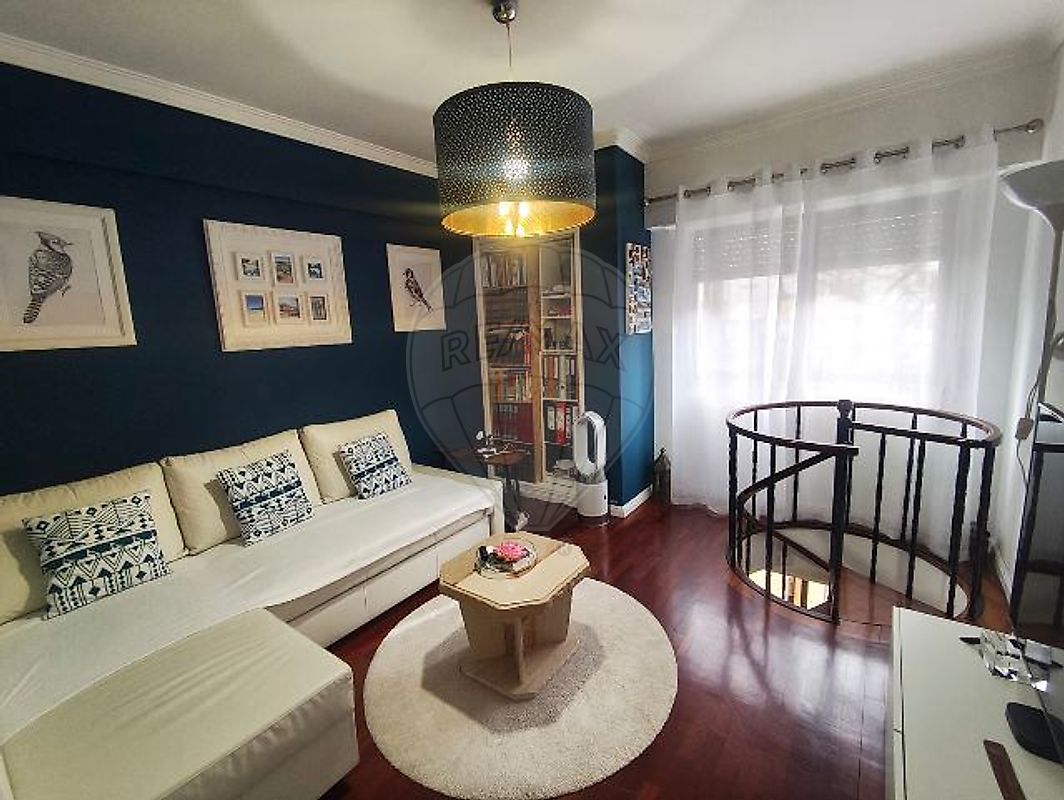 Apartamento T1 à venda em Sintra