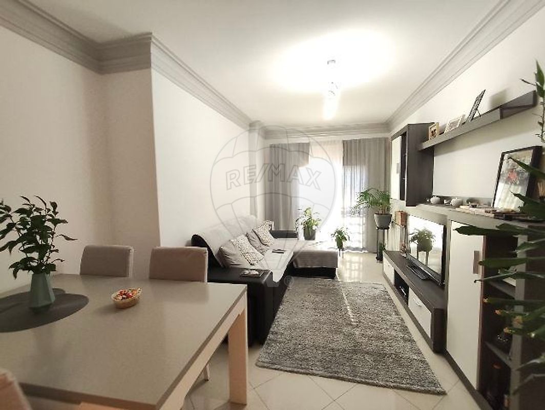 Apartamento T2 à venda em Loures