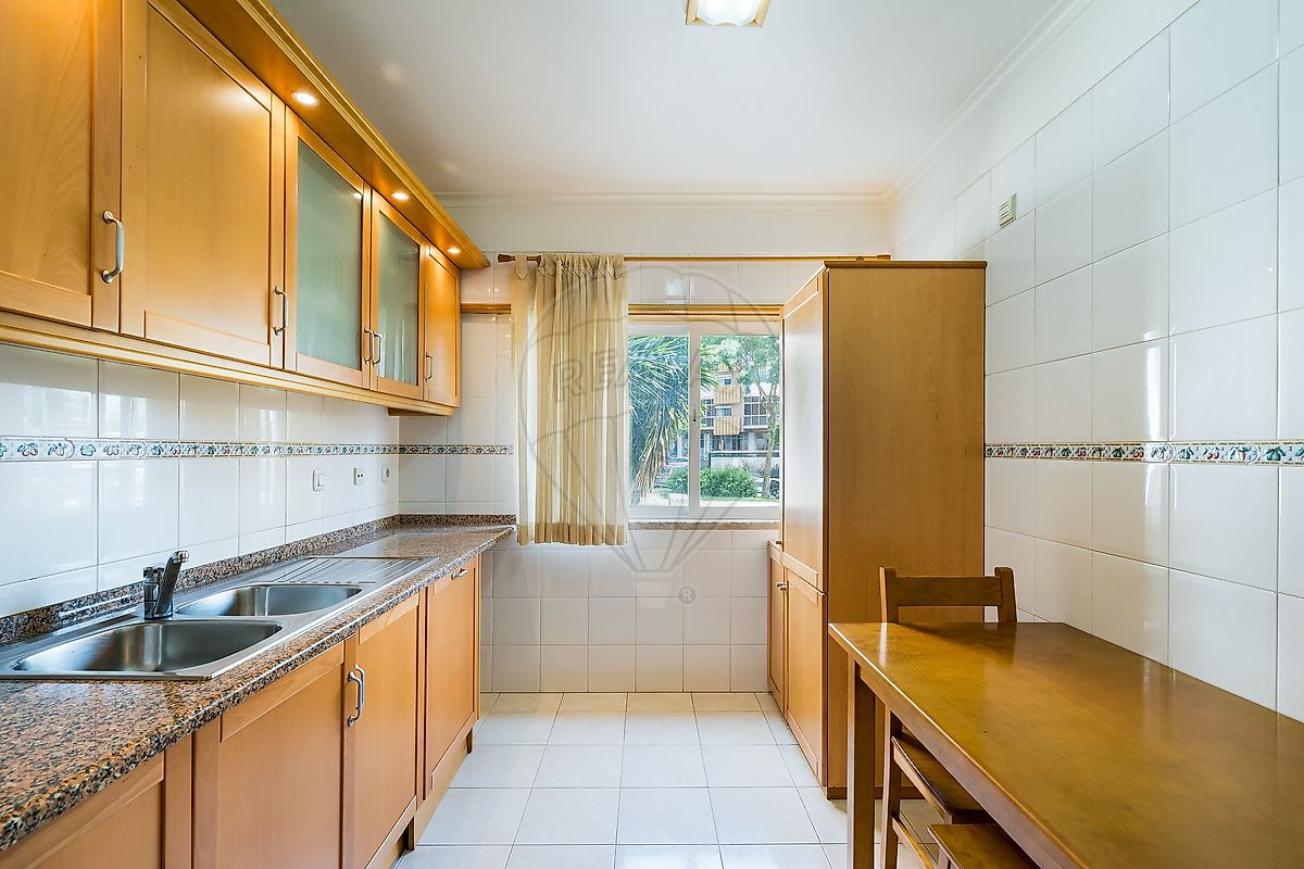 Apartamento T1 à venda em Amadora