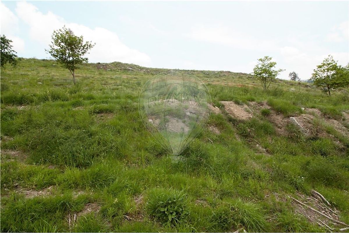 Land for sale in Lousada, Portugal — €69,000