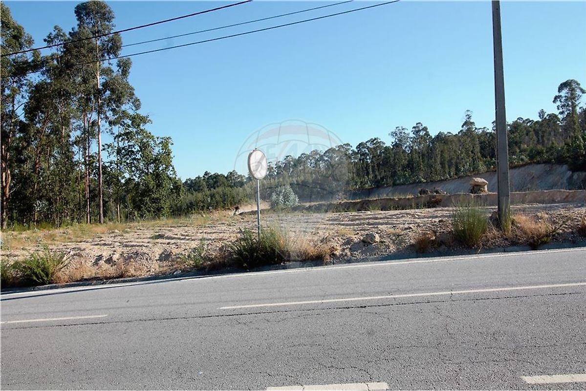 Terreno à venda em Felgueiras