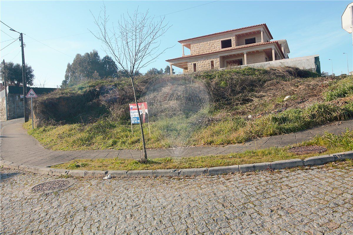 Terreno em Penafiel