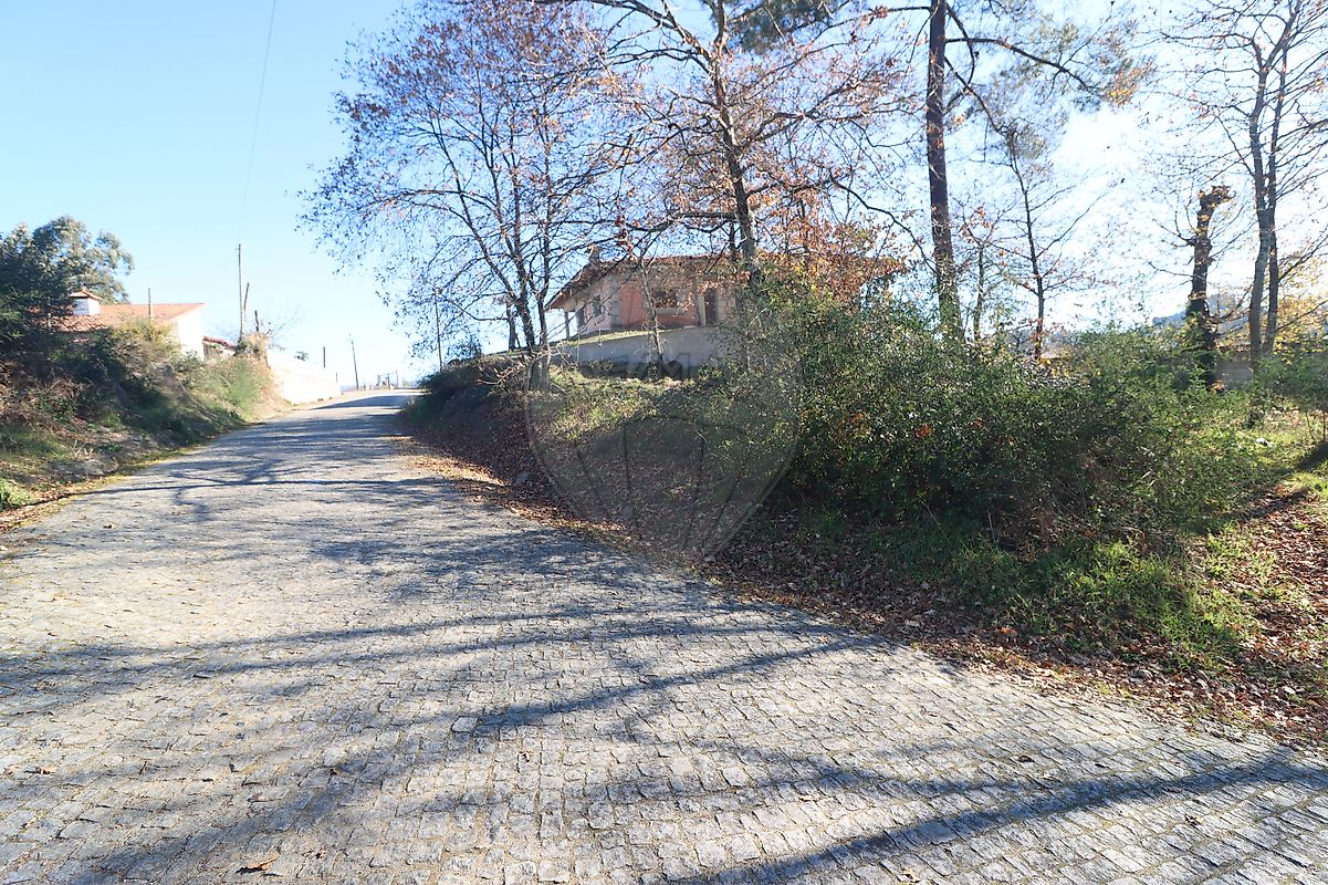 Terreno à venda em Felgueiras