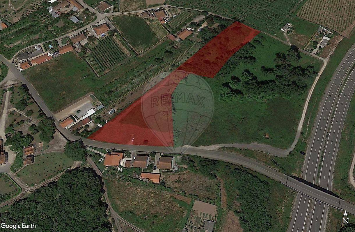 Land for sale in Felgueiras, Portugal — €179,000