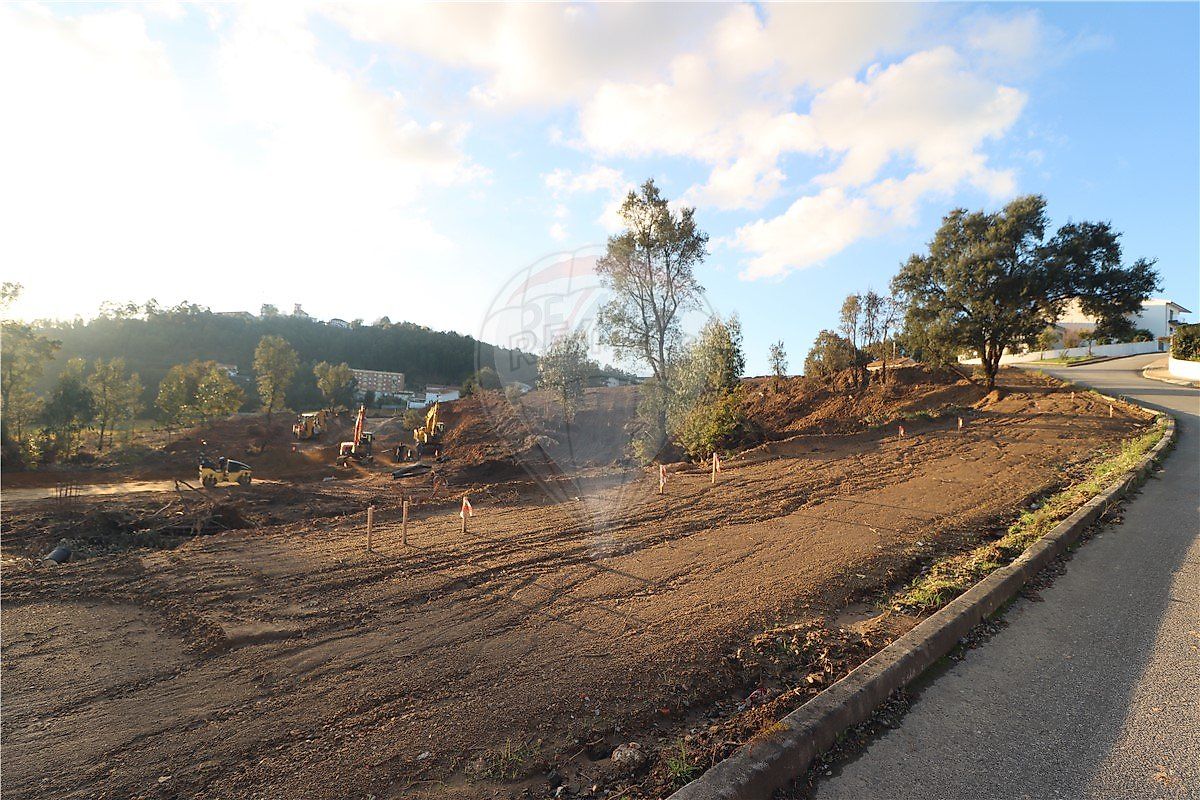 Terreno  à venda em Felgueiras