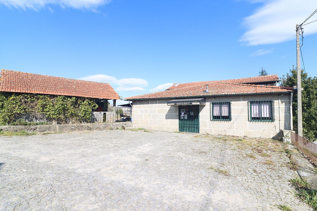 Moradia T3 à venda em Felgueiras