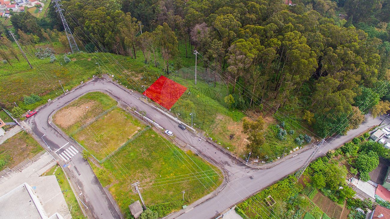 Terreno à venda em Felgueiras