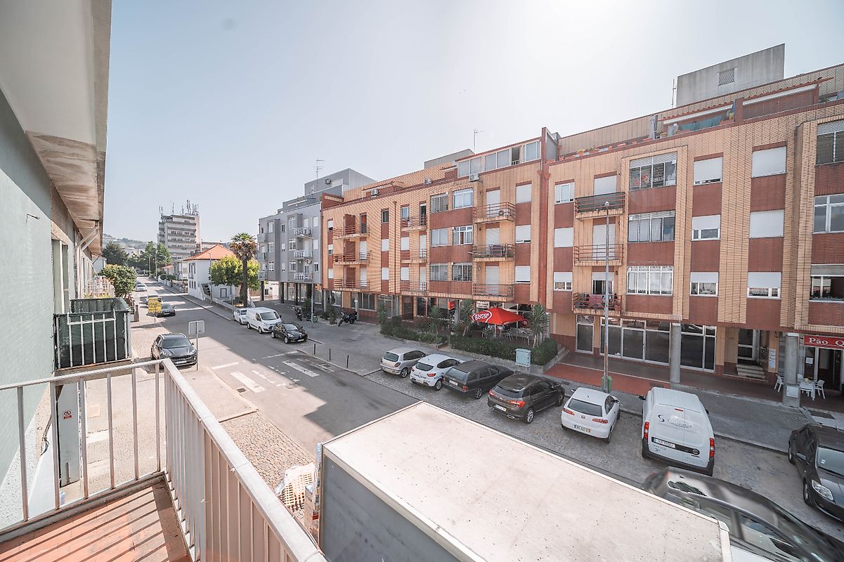 Apartamento T3 à venda em Felgueiras